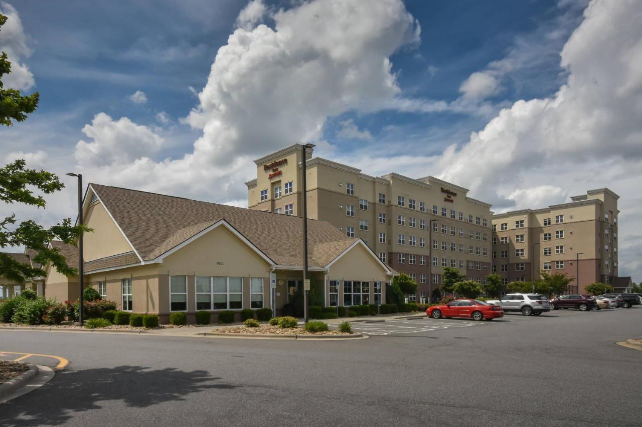Residence Inn Charlotte Конкорд Экстерьер фото