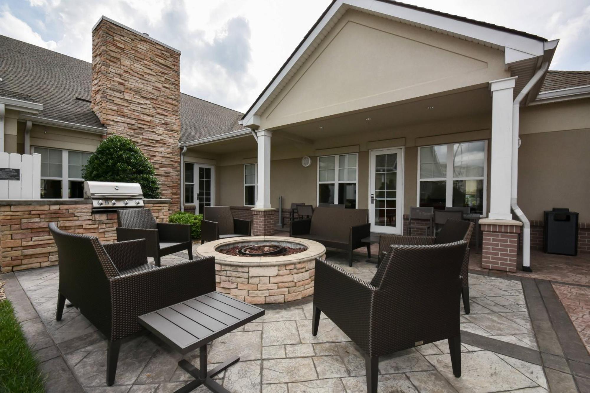 Residence Inn Charlotte Конкорд Экстерьер фото