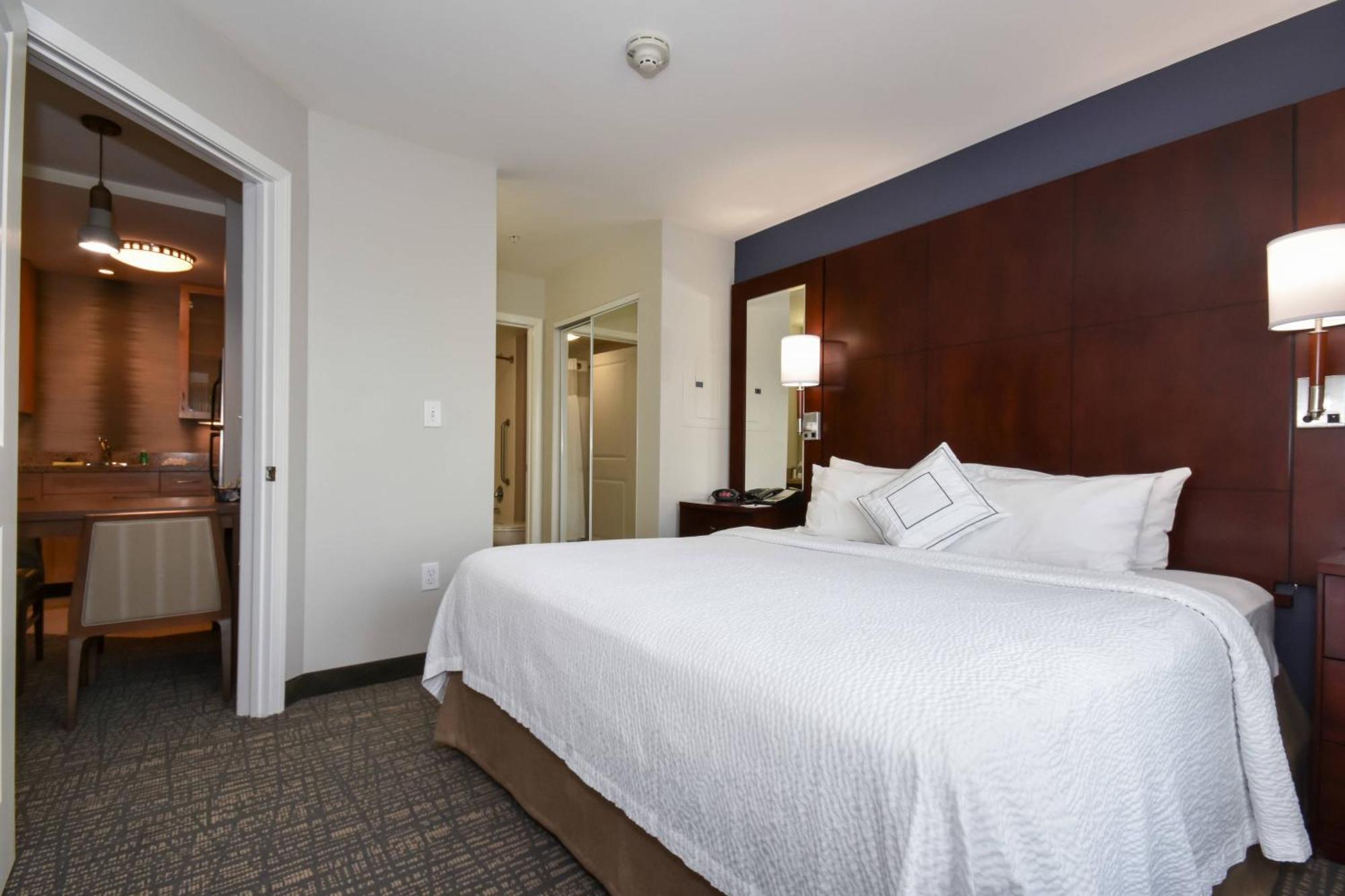 Residence Inn Charlotte Конкорд Экстерьер фото